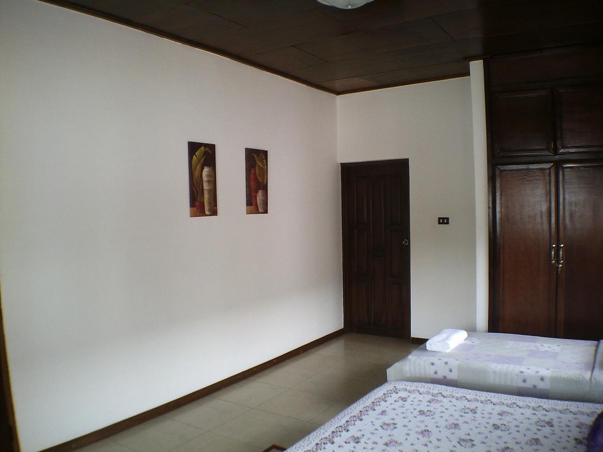 Lavender Lodge Hotel Accra Kültér fotó