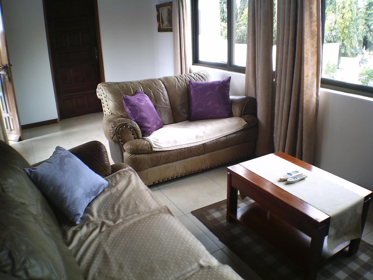 Lavender Lodge Hotel Accra Kültér fotó
