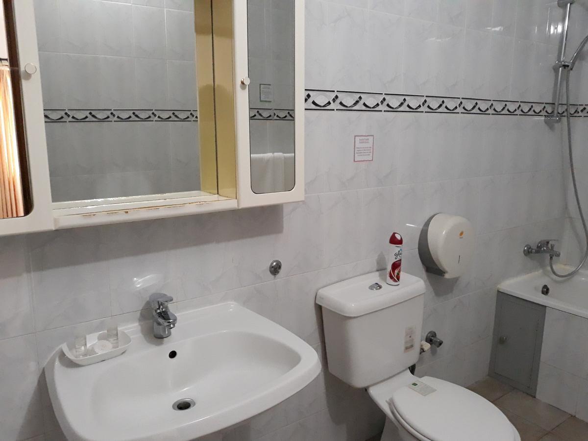 Lavender Lodge Hotel Accra Kültér fotó